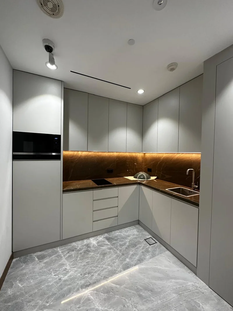 Custom kitchen cabinetry and premium finishes – Villa 78 Dubai by Creative Avenue Decor Design