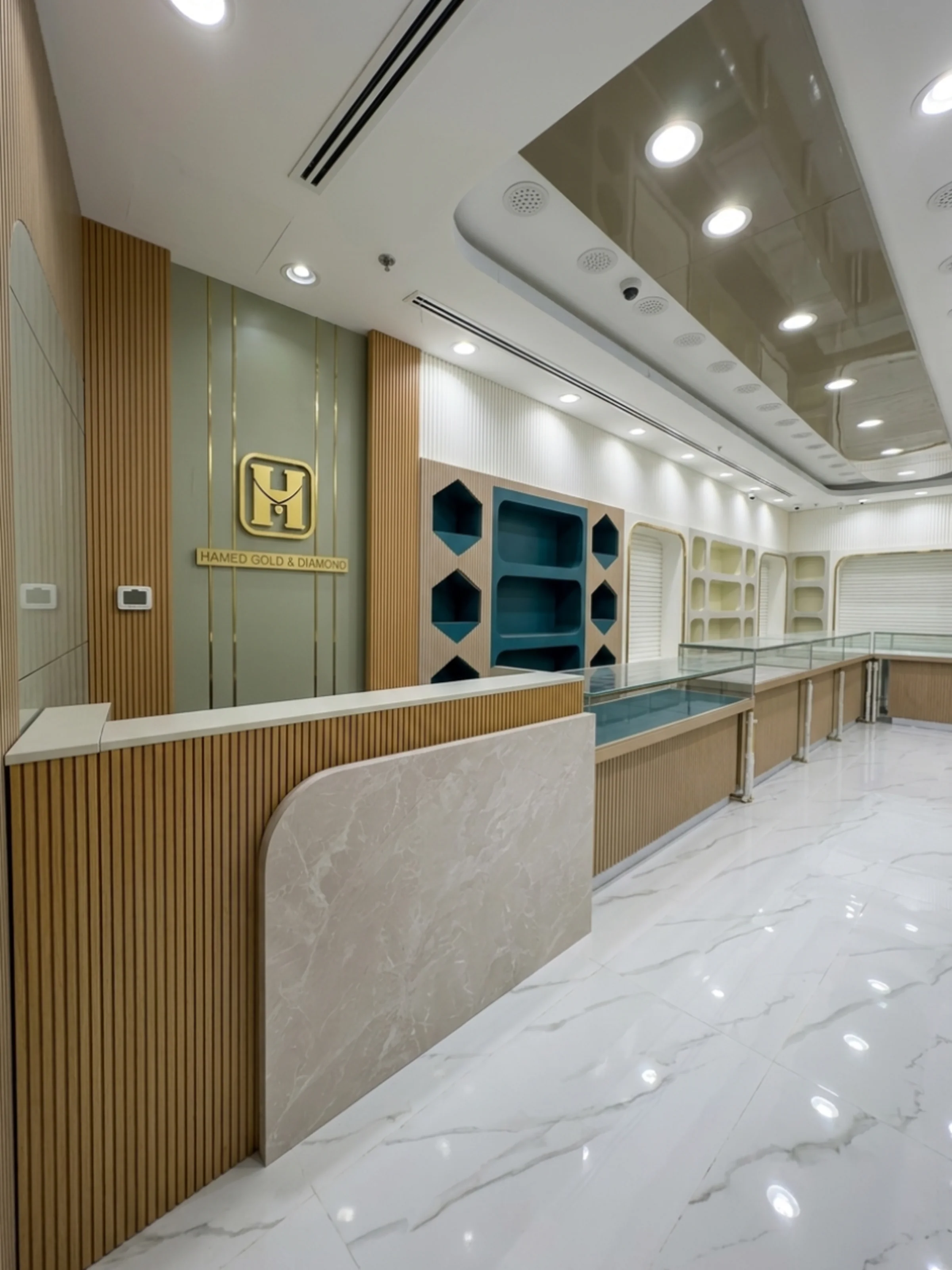 Hameed Jewellery – Luxury Retail Interior Design & Fit-Out, Safari Mall, Sharjah - Creative Avenue Carpentry